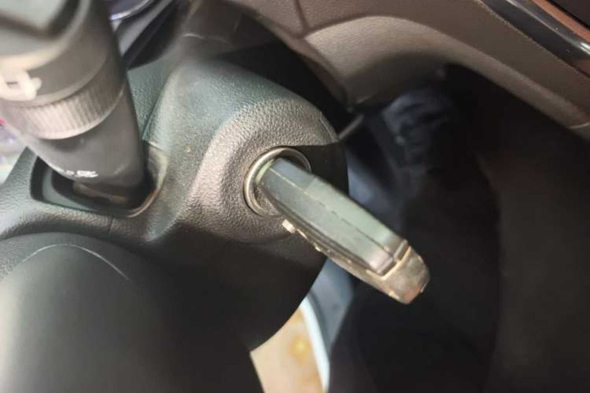 Used Buick Encore 2013 1.4T Automatic Two-Wheel Drive Leading Model Vehicle Key