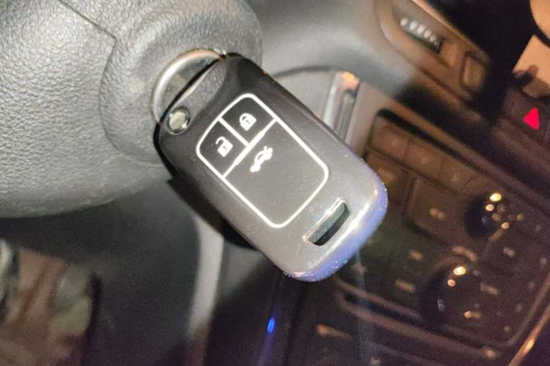 Used Buick Encore 2013 1.4T Automatic Two-Wheel Drive Elite Model Vehicle Key