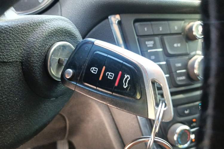 Used Buick Encore 2013 1.4T Manual Two-Wheel Drive Entry Model Vehicle Key