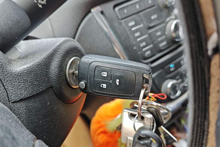 Used Buick Encore 2013 1.4T Automatic Two-Wheel Drive Leading Model Vehicle Key