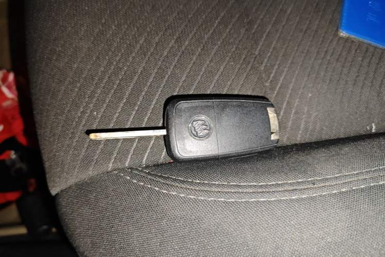 Used Buick Encore 2013 1.4T Automatic Two-Wheel Drive Elite Model Vehicle Key