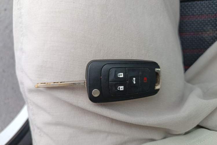 Used Buick Encore 2013 1.4T Automatic Two-Wheel Drive Elite Model Vehicle Key