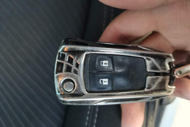 Used Buick Encore 2013 1.4T Manual Two-Wheel Drive Entry Model Vehicle Key
