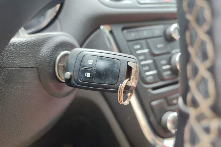 Used Buick Encore 2013 1.4T Automatic Two-Wheel Drive Leading Model Vehicle Key