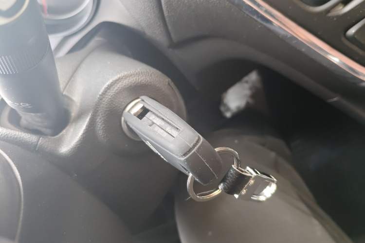 Used Buick Encore 2013 1.4T Automatic All-Wheel Drive Flagship Edition Vehicle Key
