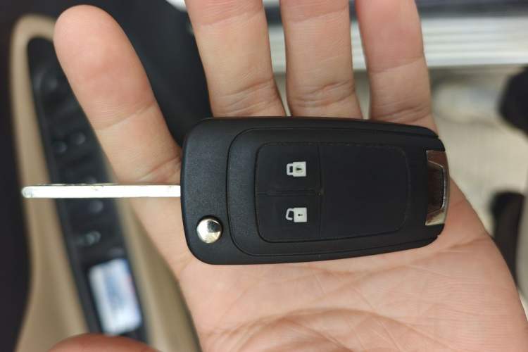 Used Buick Encore 2013 1.4T Automatic All-Wheel Drive Flagship Edition Vehicle Key