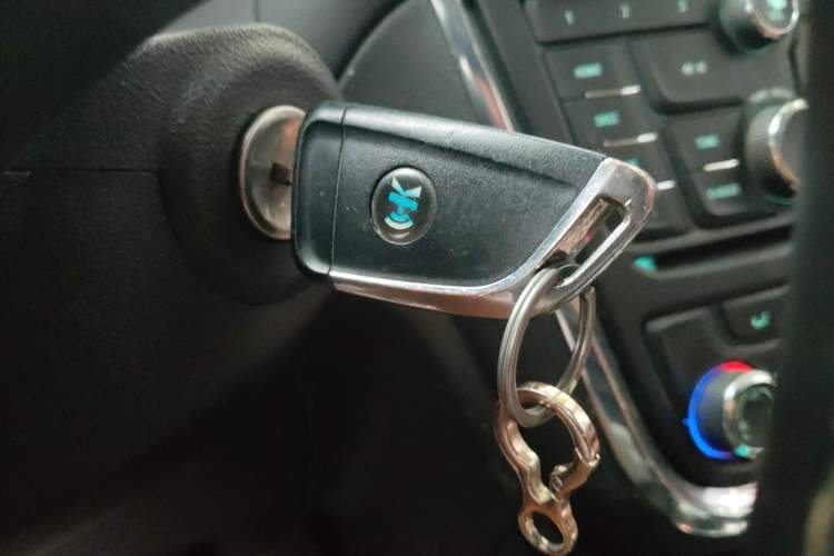 Used Buick Encore 2013 1.4T Automatic Two-Wheel Drive Leading Model Vehicle Key