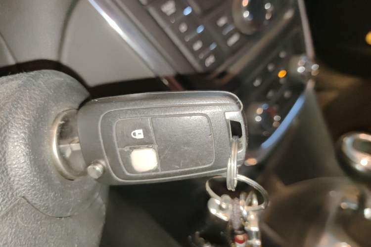 Used Buick Encore 2013 1.4T Automatic Two-Wheel Drive Elite Model Vehicle Key