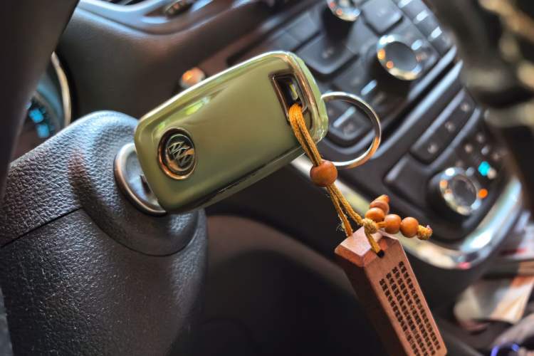 Used Buick Encore 2013 1.4T Automatic All-Wheel Drive Flagship Edition Vehicle Key