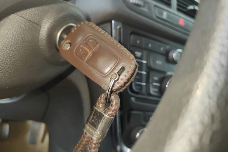 Used Buick Encore 2013 1.4T Automatic Two-Wheel Drive Elite Model Vehicle Key