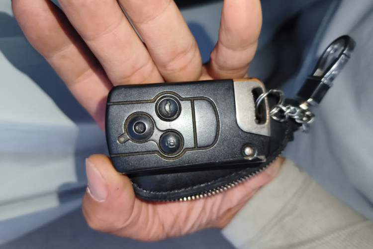 Used Buick Encore 2013 1.4T Automatic Two-Wheel Drive Elite Model Vehicle Key