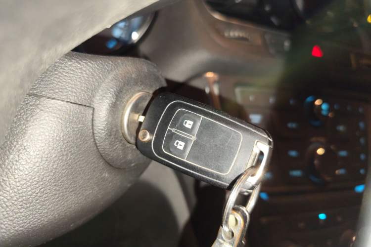 Used Buick Encore 2013 1.4T Automatic Two-Wheel Drive Elite Model Vehicle Key