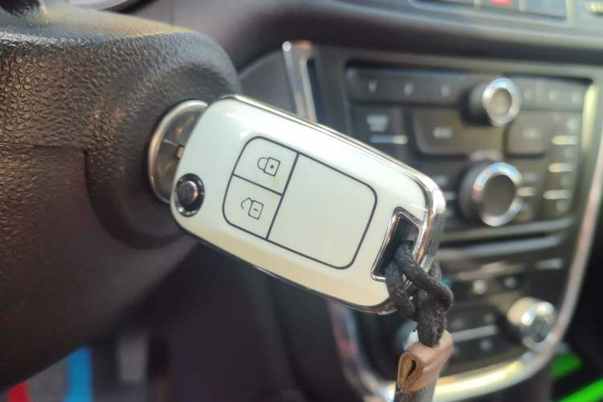 Used Buick Encore 2013 1.4T Manual Two-Wheel Drive Entry Model Vehicle Key