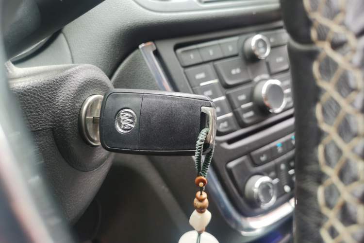 Used Buick Encore 2013 1.4T Automatic All-Wheel Drive Flagship Edition Vehicle Key