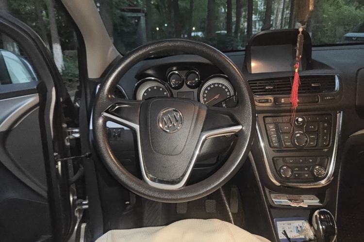 Used Buick Encore 2014 1.4T Manual Two-Wheel Drive Urban Advanced Model Steering Wheel