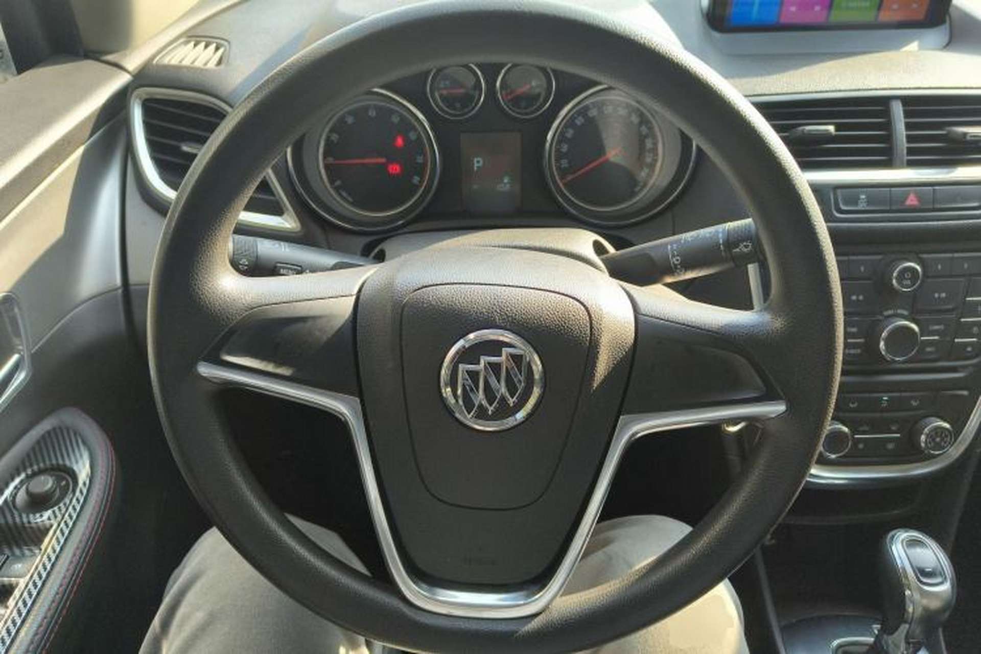 Used Buick Encore 2014 1.4T Automatic Two-Wheel Drive Urban Elite Model Steering Wheel