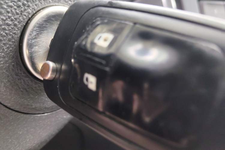 Used Buick Encore 2014 1.4T Automatic Two-Wheel Drive Urban Elite Model Vehicle Key