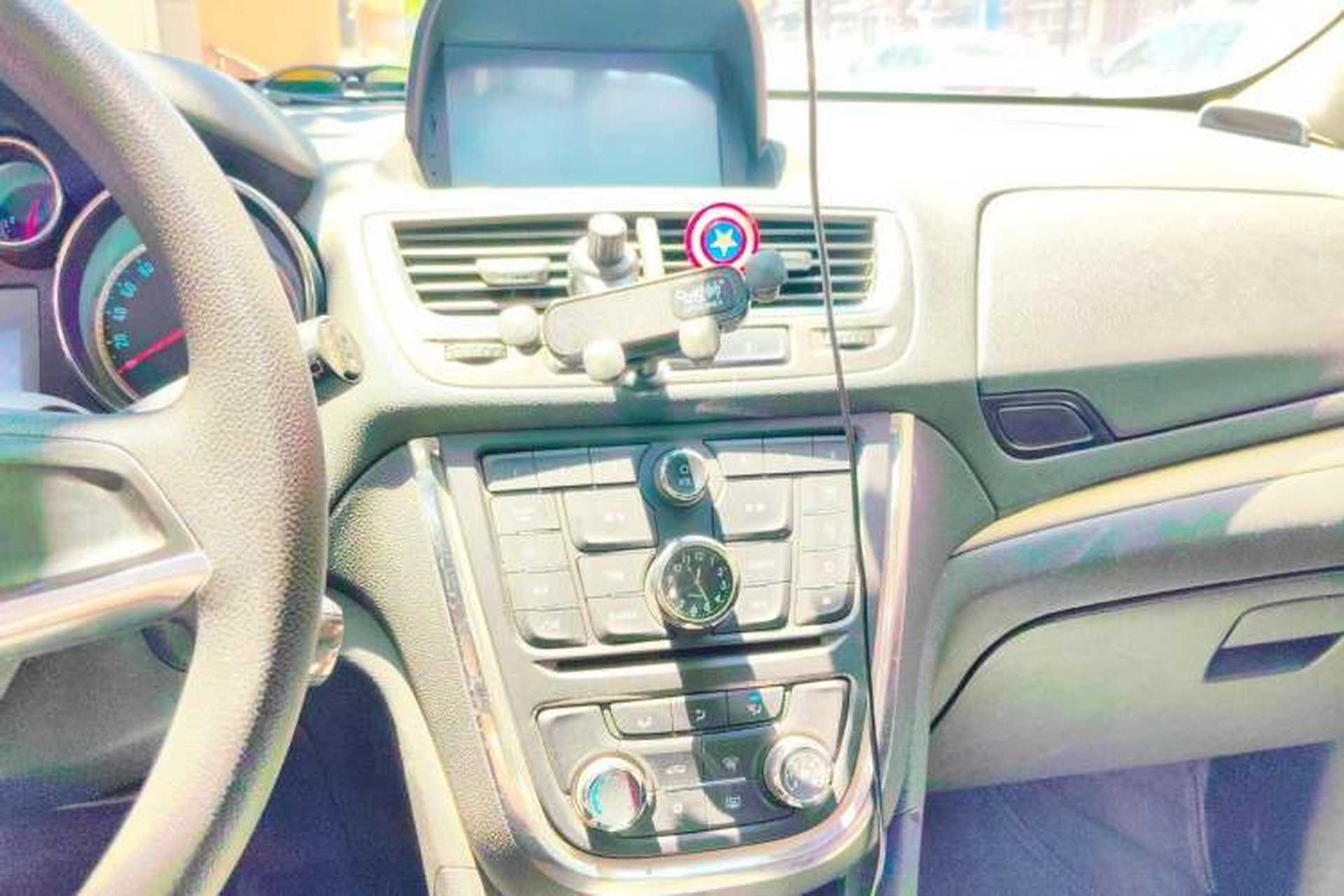 Used Buick Encore 2014 1.4T Manual Two-Wheel Drive Urban Advanced Model Audio And AC Panel