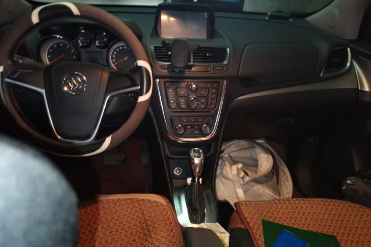 Used Buick Encore 2014 1.4T Automatic Two-Wheel Drive Urban Elite Model Center Console