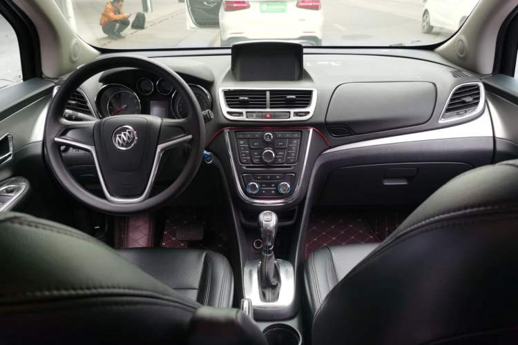 Used Buick Encore 2014 1.4T Automatic Two-Wheel Drive Urban Elite Model Center Console