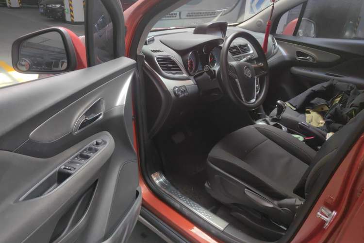 Used Buick Encore 2014 1.4T Automatic Two-Wheel Drive Urban Elite Model Driver Seat