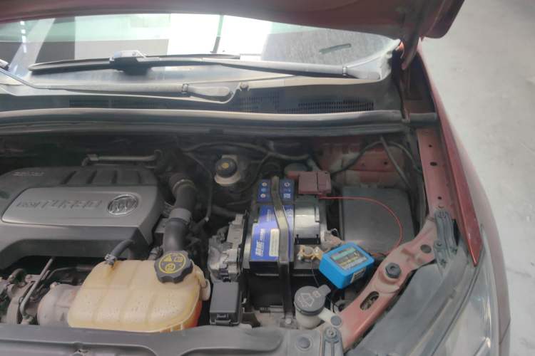 Used Buick Encore 2014 1.4T Automatic Two-Wheel Drive Urban Elite Model Engine Bay Left