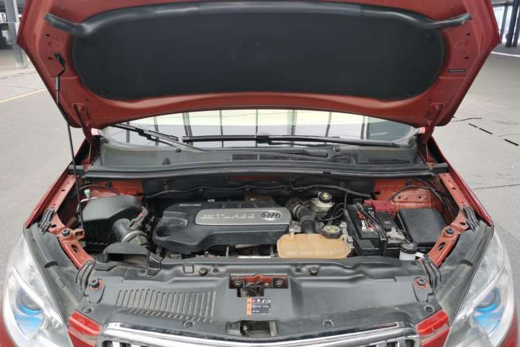 Used Buick Encore 2014 1.4T Automatic Two-Wheel Drive Urban Elite Model Engine Bay
