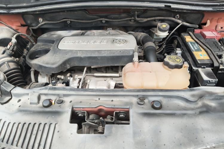 Used Buick Encore 2014 1.4T Manual Two-Wheel Drive Urban Advanced Model Engine Bay
