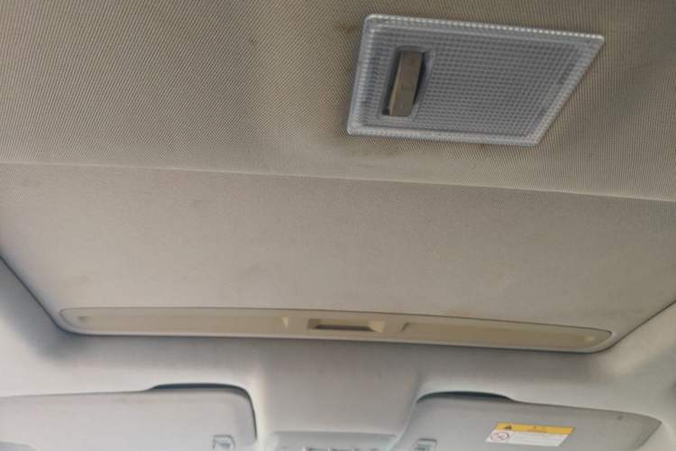 Used Buick Encore 2014 1.4T Automatic Two-Wheel Drive Urban Elite Model Headliner