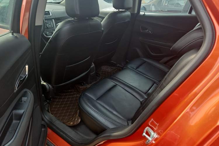 Used Buick Encore 2014 1.4T Automatic Two-Wheel Drive Urban Elite Model Interior 1