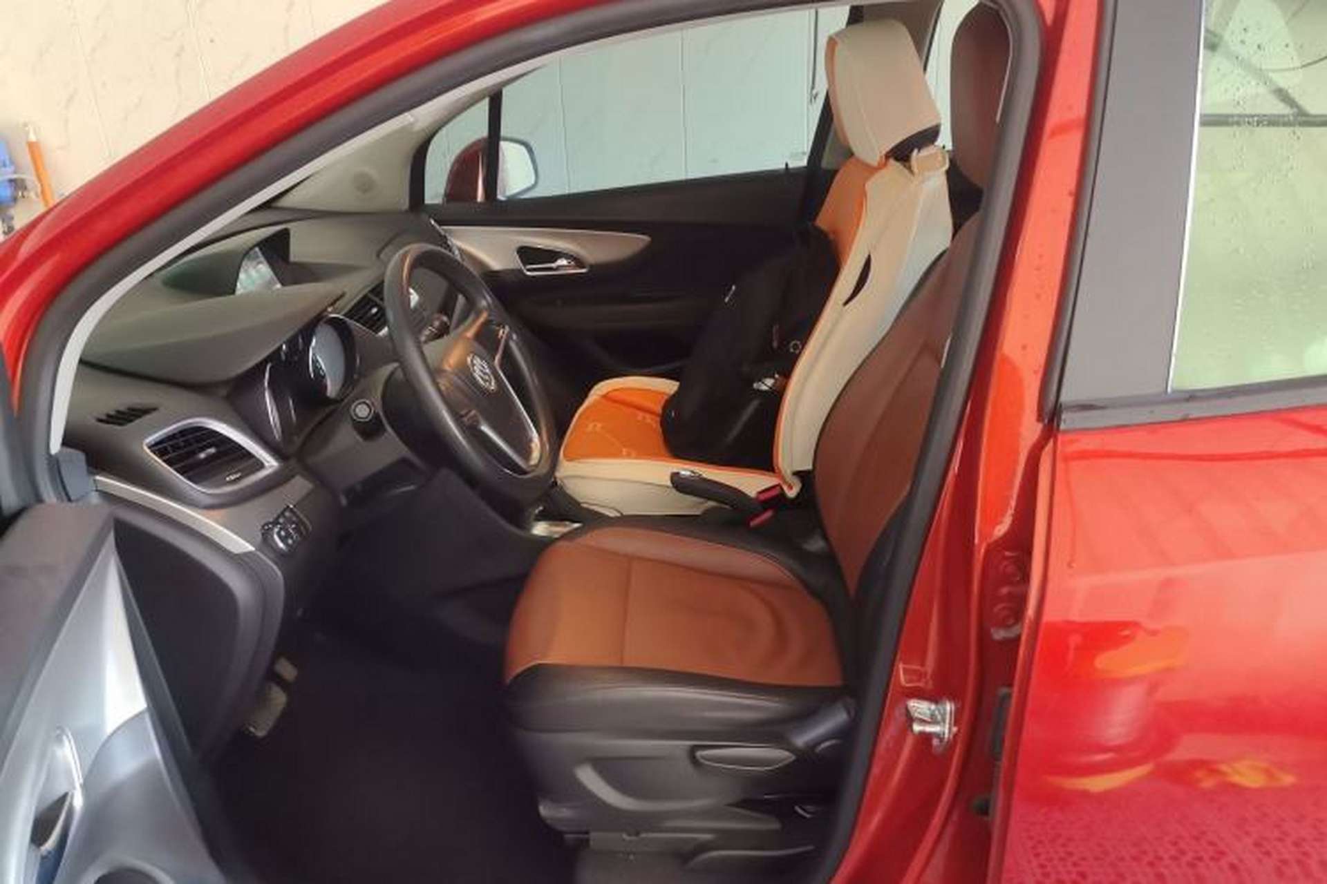 Used Buick Encore 2014 1.4T Automatic Two-Wheel Drive Urban Elite Model Left Front Seat