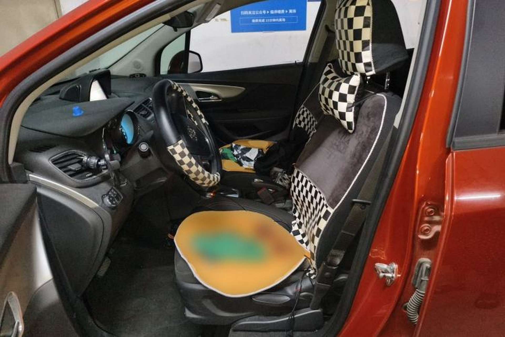 Used Buick Encore 2014 1.4T Automatic Two-Wheel Drive Urban Elite Model Left Front Seat