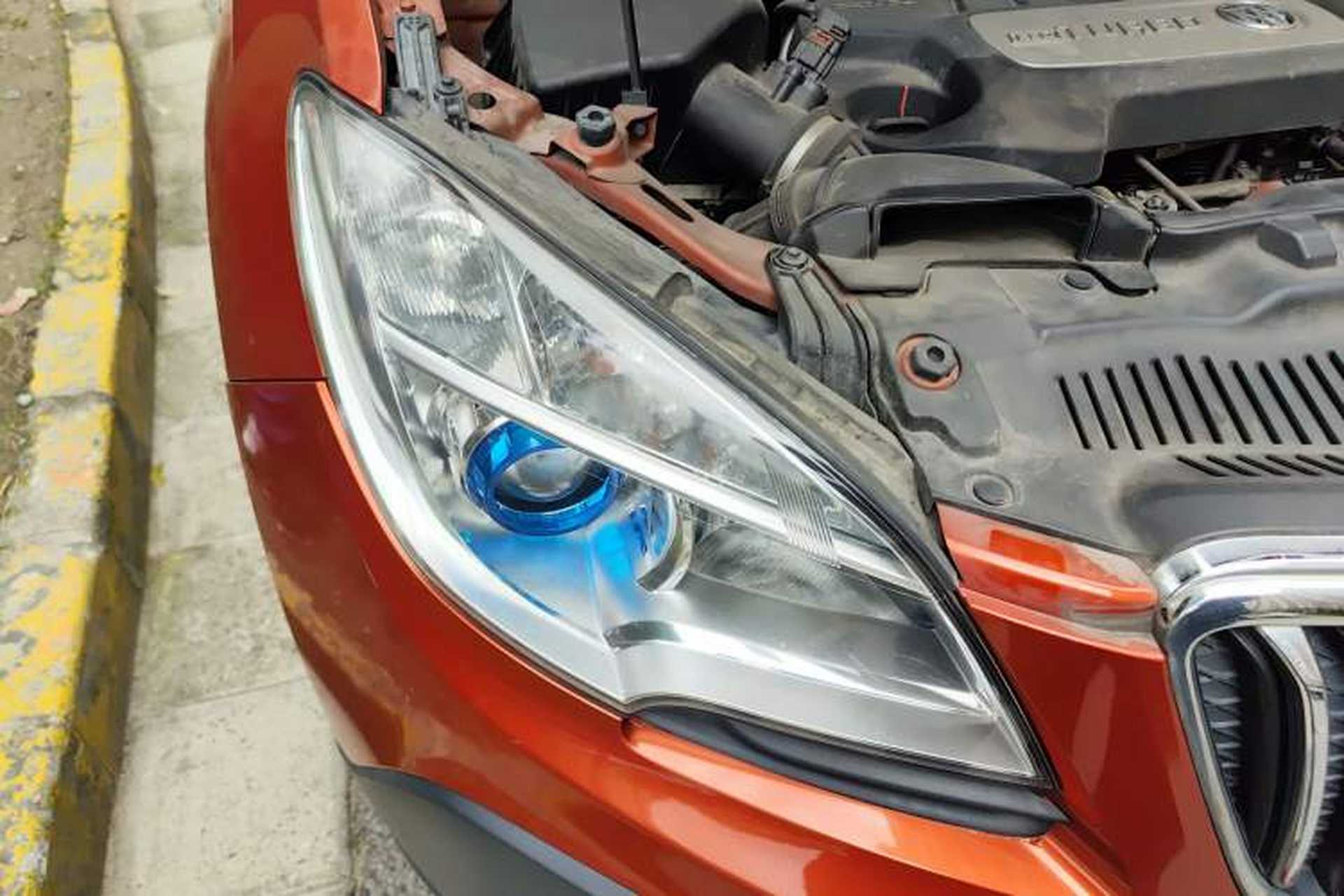 Used Buick Encore 2014 1.4T Automatic Two-Wheel Drive Urban Elite Model Right Front Headlight