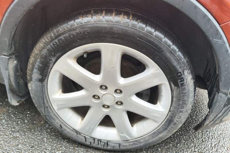 Used Buick Encore 2014 1.4T Manual Two-Wheel Drive Urban Advanced Model Right Front Wheel Hub