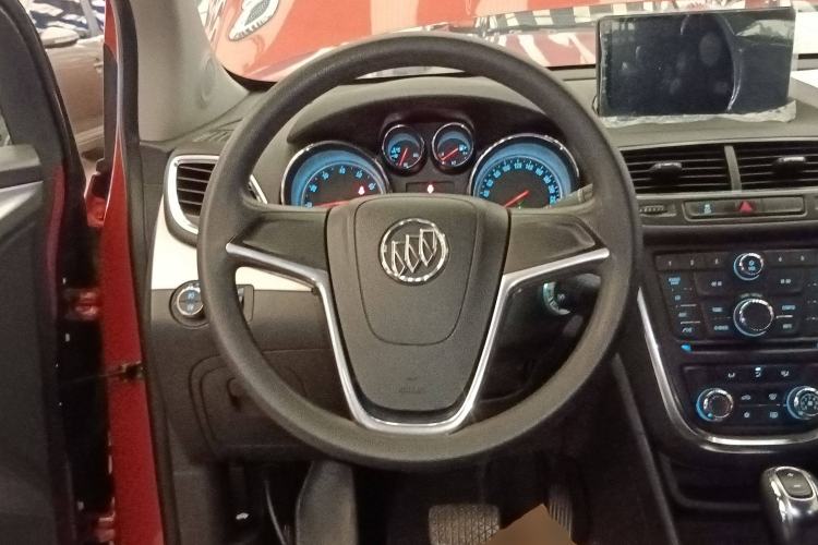 Used Buick Encore 2014 1.4T Automatic Two-Wheel Drive Urban Elite Model Steering Wheel