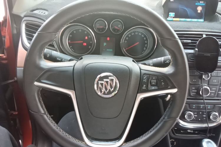 Used Buick Encore 2014 1.4T Automatic Two-Wheel Drive Urban Leading Model Steering Wheel