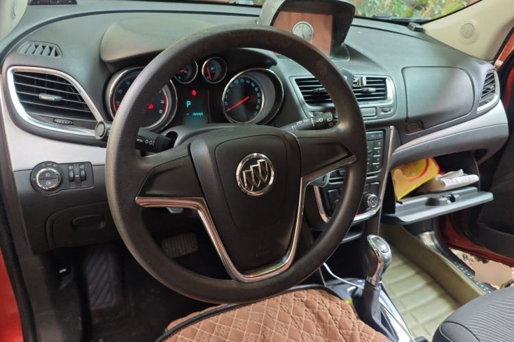 Used Buick Encore 2014 1.4T Automatic Two-Wheel Drive Urban Elite Model Steering Wheel