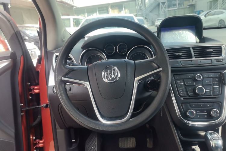 Used Buick Encore 2014 1.4T Automatic Two-Wheel Drive Urban Elite Model Steering Wheel