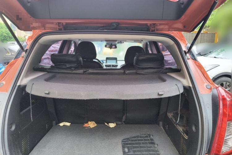 Used Buick Encore 2014 1.4T Manual Two-Wheel Drive Urban Advanced Model Trunk