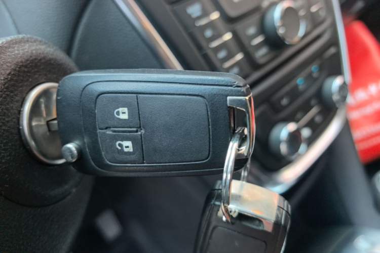 Used Buick Encore 2014 1.4T Automatic Two-Wheel Drive Urban Elite Model Vehicle Key