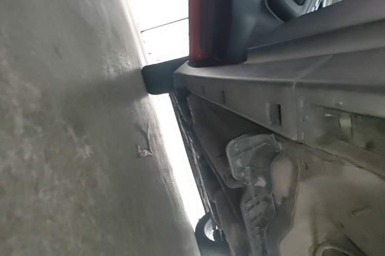 Used Buick Encore 2014 1.4T Automatic Two-Wheel Drive Urban Leading Model Left Side Sill