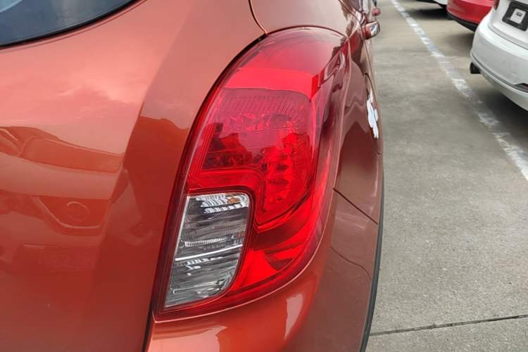 Used Buick Encore 2014 1.4T Automatic Two-Wheel Drive Urban Leading Model Right Rear Taillight