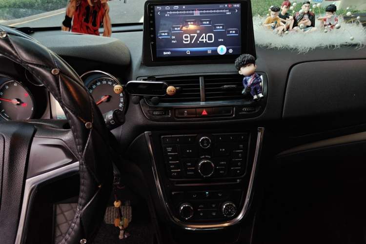 Used Buick Encore 2014 1.4T Automatic Two-Wheel Drive Urban Elite Model Audio And AC Panel