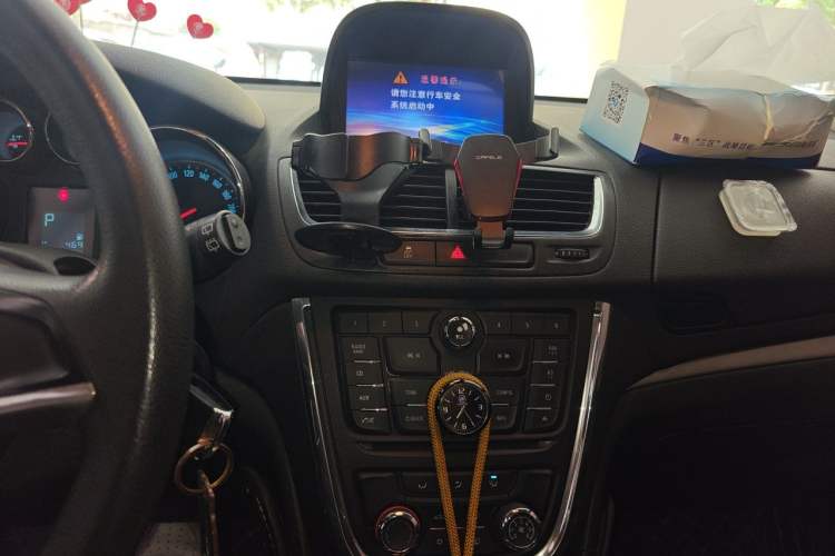 Used Buick Encore 2014 1.4T Automatic Two-Wheel Drive Urban Elite Model Audio And AC Panel