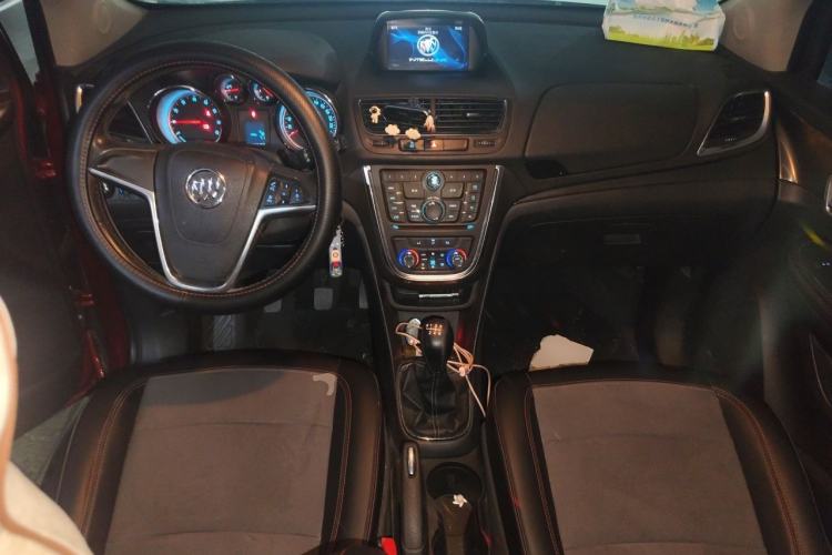 Used Buick Encore 2014 1.4T Manual Two-Wheel Drive Urban Sport Model Center Console