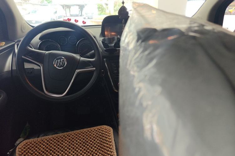 Used Buick Encore 2014 1.4T Automatic Two-Wheel Drive Urban Elite Model Center Console
