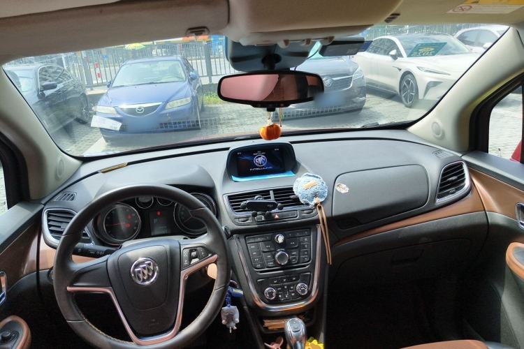 Used Buick Encore 2014 1.4T Automatic Two-Wheel Drive Urban Leading Model Center Console