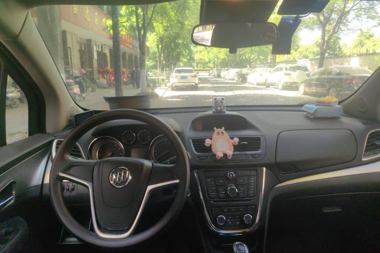 Used Buick Encore 2014 1.4T Automatic Two-Wheel Drive Urban Elite Model Center Console