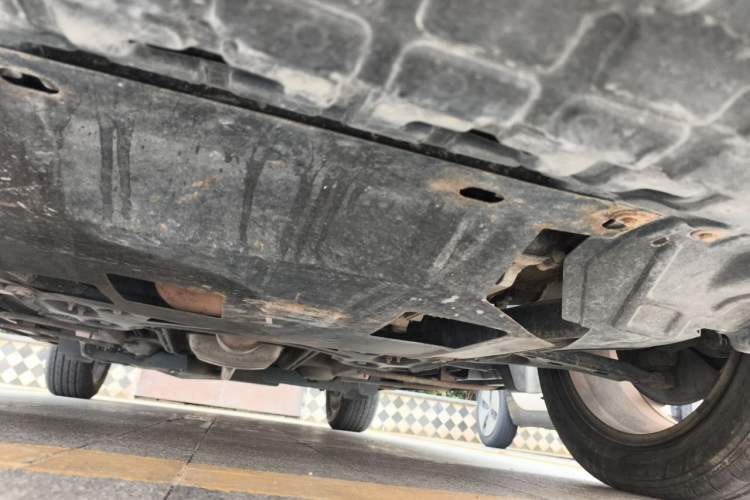 Used Buick Encore 2014 1.4T Automatic Two-Wheel Drive Urban Elite Model Chassis Front
