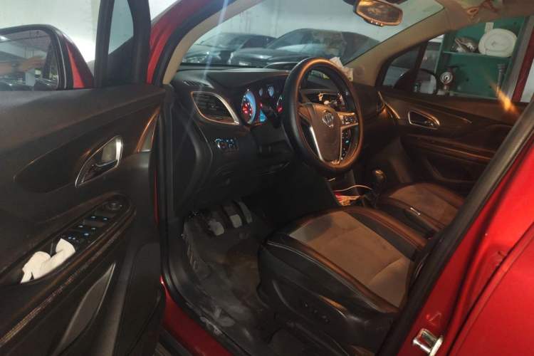 Used Buick Encore 2014 1.4T Manual Two-Wheel Drive Urban Sport Model Driver Seat